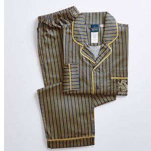 Harry Potter™ Hufflepuff™ House Pajama Set (Adult Small)